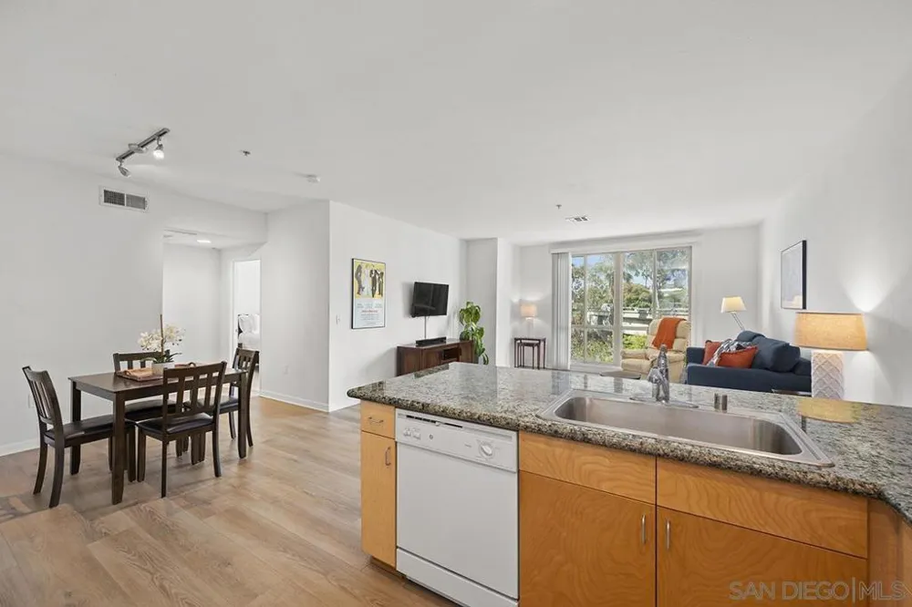 1501 Front Street #414 San Diego, CA 92101