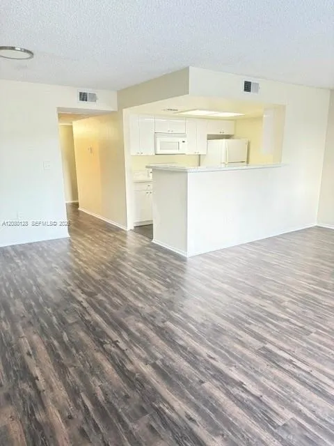8307 Coral Lake ln #8307 Coral Springs, FL 33065