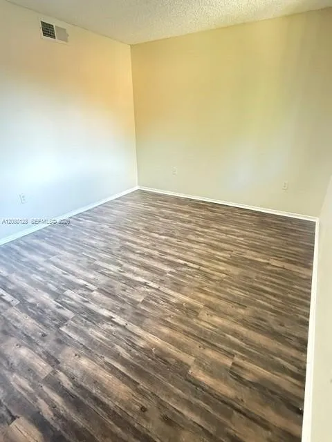 8307 Coral Lake ln #8307 Coral Springs, FL 33065