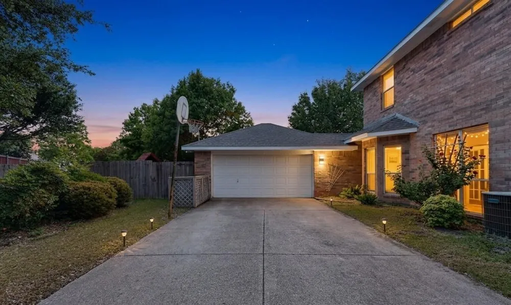 3509 Mistletoe Lane Rowlett, TX 75088