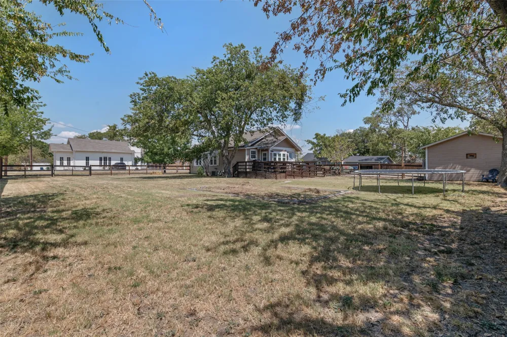 700 Elm Street Sanger, TX 76266