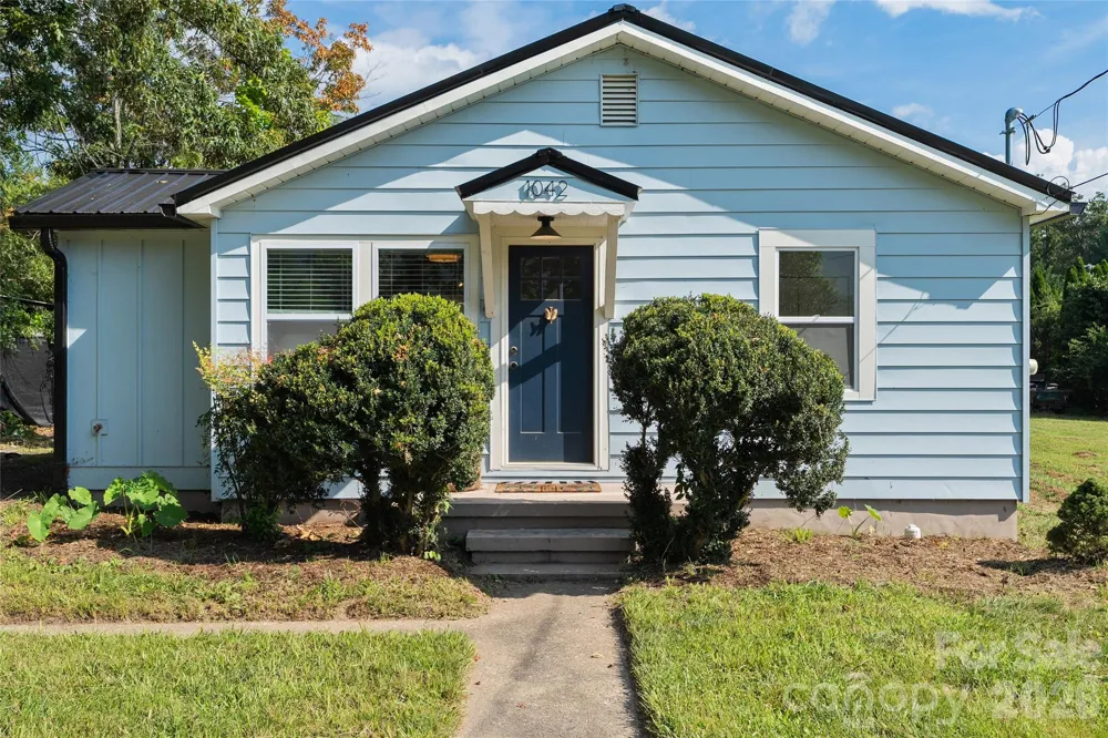 1042 Old US 70 Hwy Highway Black Mountain, NC 28711
