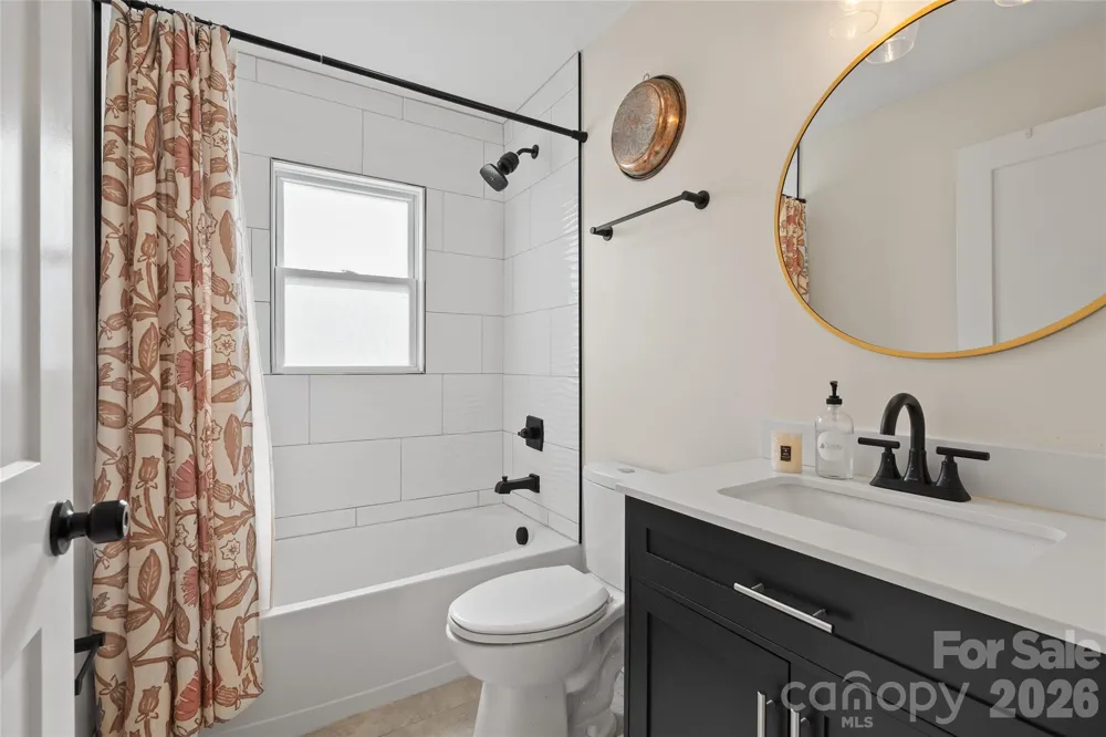 1042 Old US 70 Hwy Highway Black Mountain, NC 28711