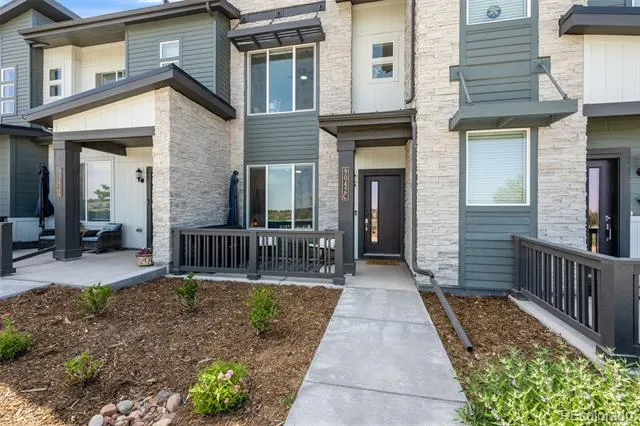9042 Gladiola Way #C Arvada, CO 80005