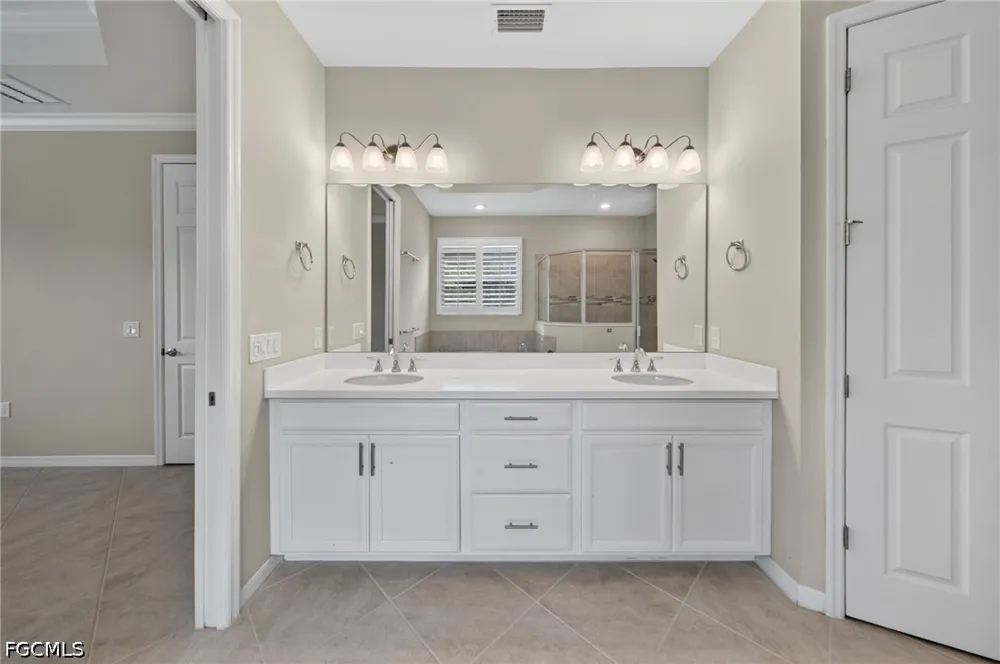 Venetian Pointe Drive Fort Myers, FL 33908