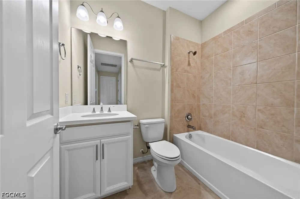 Venetian Pointe Drive Fort Myers, FL 33908