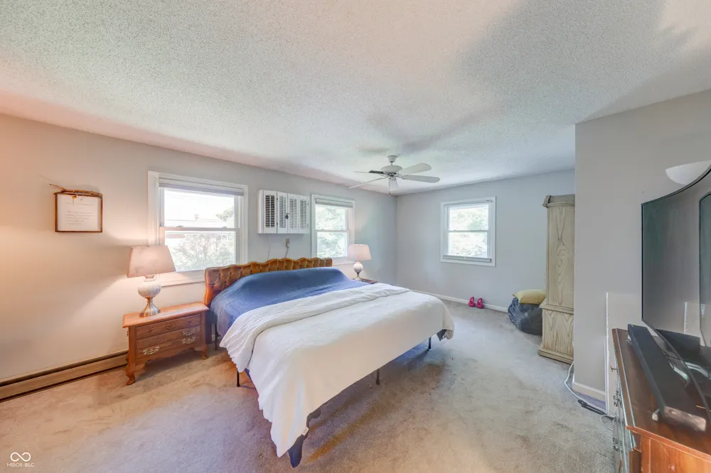 3116 W Torquay Road Muncie, IN 47304