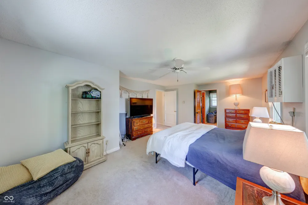 3116 W Torquay Road Muncie, IN 47304