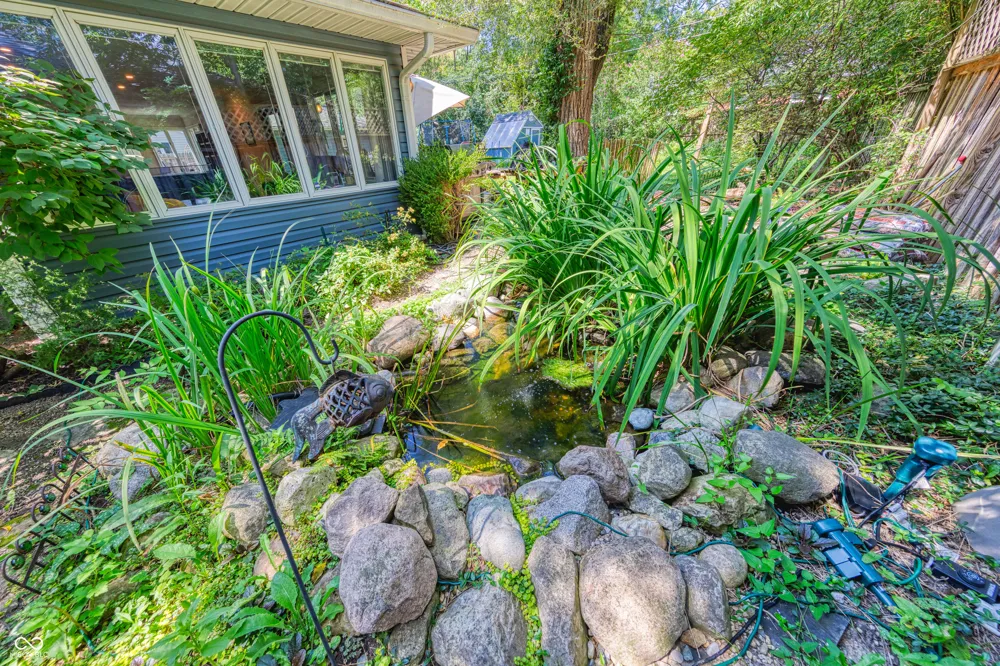 3116 W Torquay Road Muncie, IN 47304