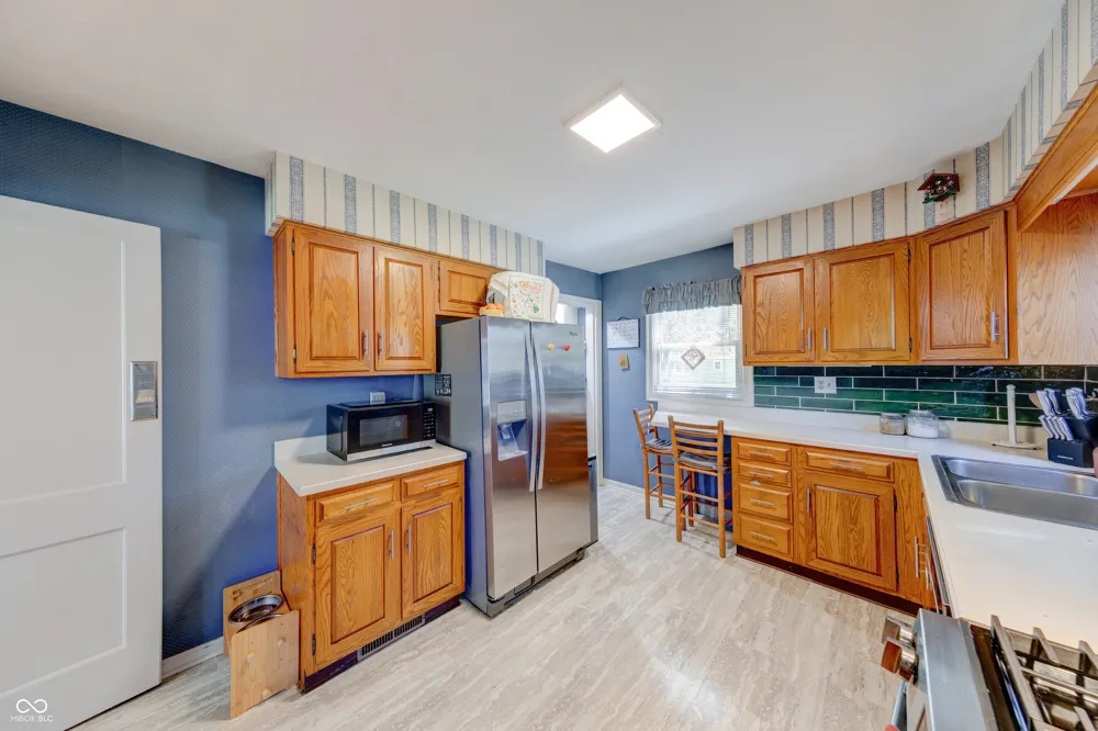 3116 W Torquay Road Muncie, IN 47304