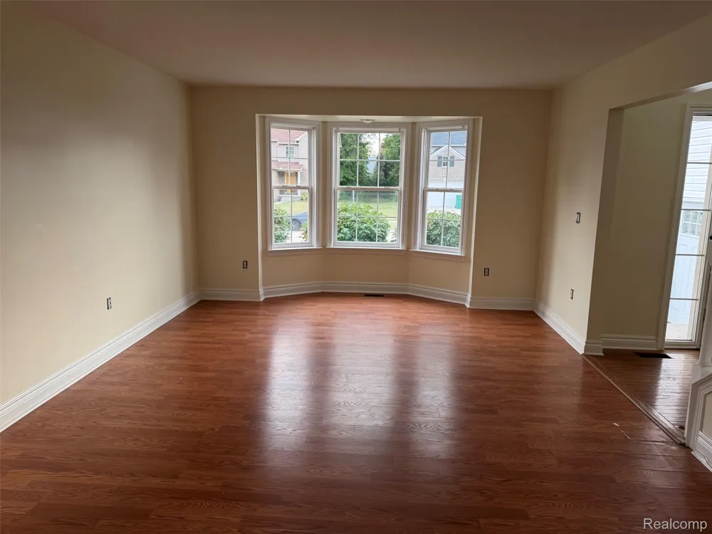 7137 Cambridge Drive Romulus City, MI 48174