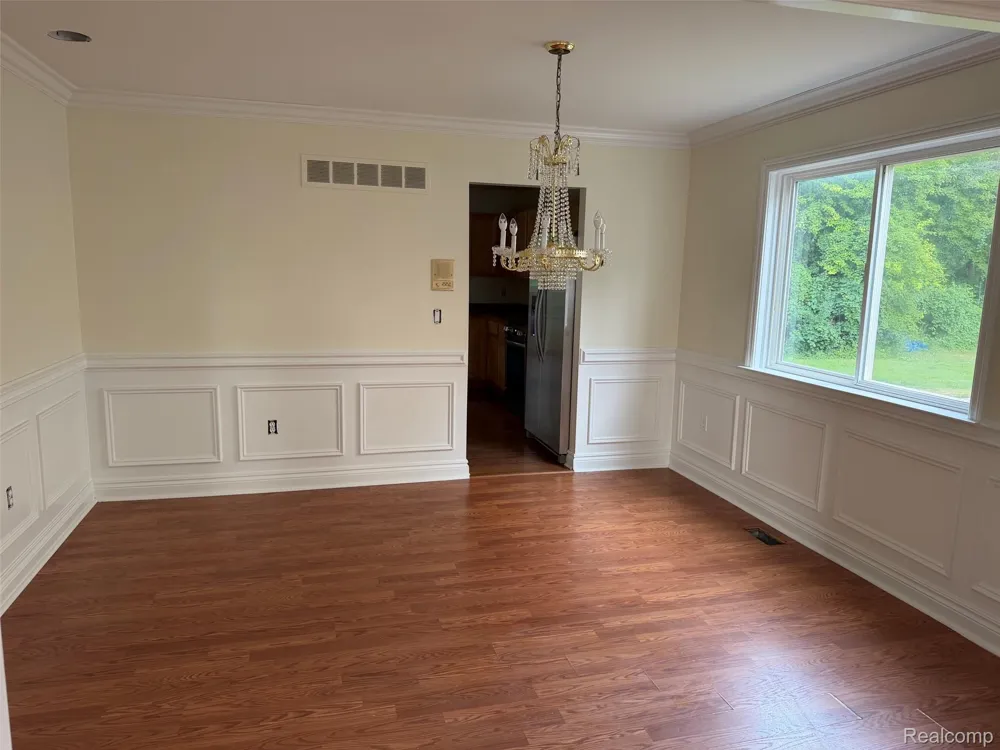 7137 Cambridge Drive Romulus City, MI 48174
