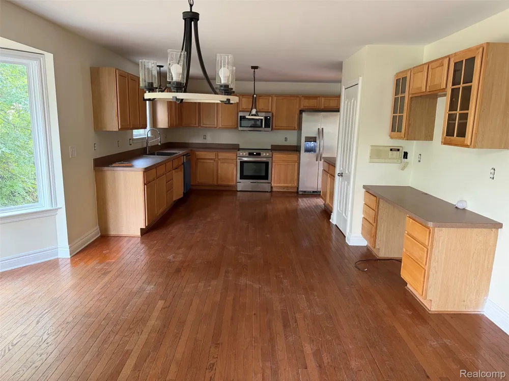 7137 Cambridge Drive Romulus City, MI 48174