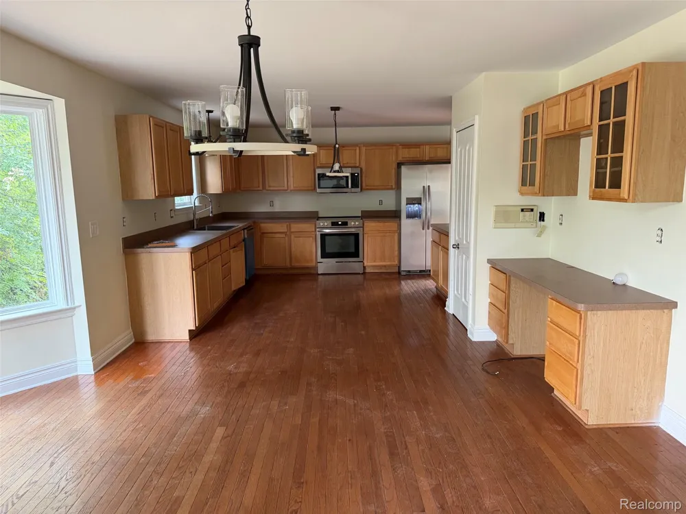 7137 Cambridge Drive Romulus City, MI 48174