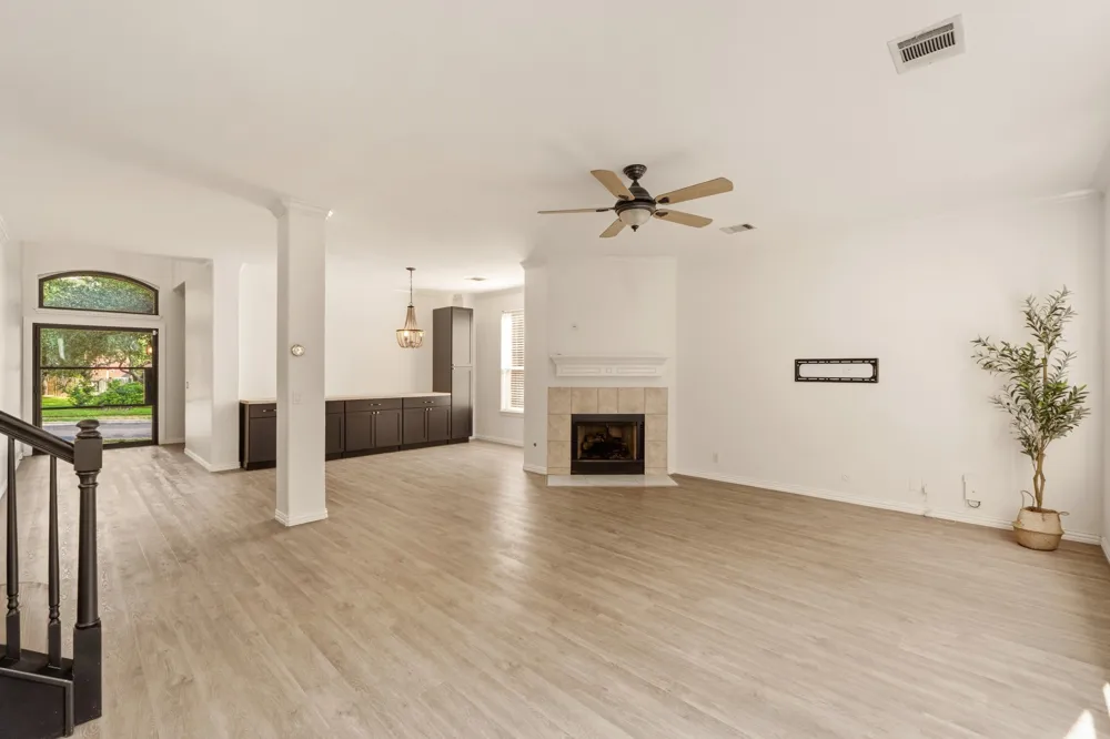 2315 Arnie Lane Round Rock, TX 78664