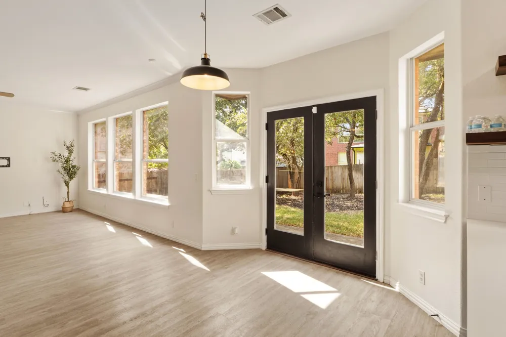 2315 Arnie Lane Round Rock, TX 78664