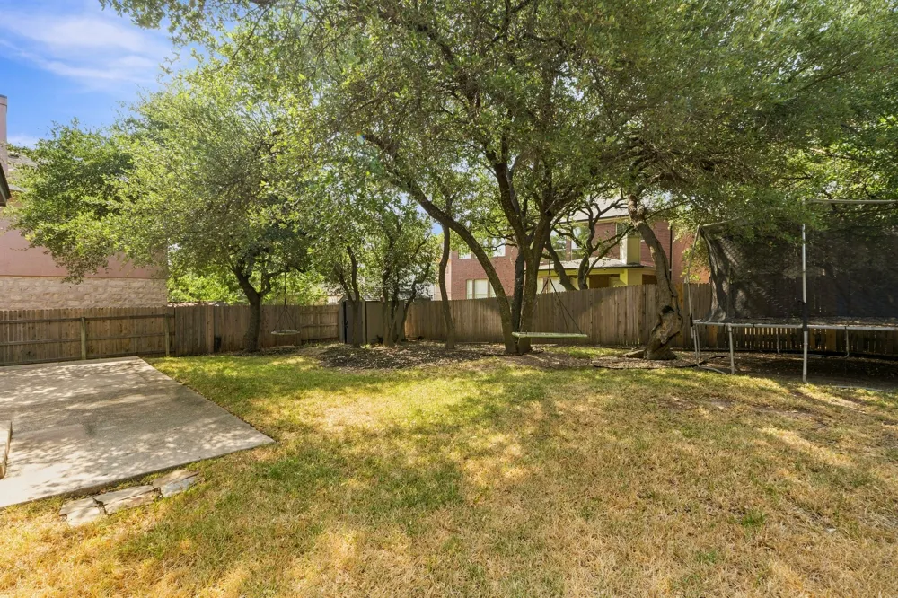 2315 Arnie Lane Round Rock, TX 78664