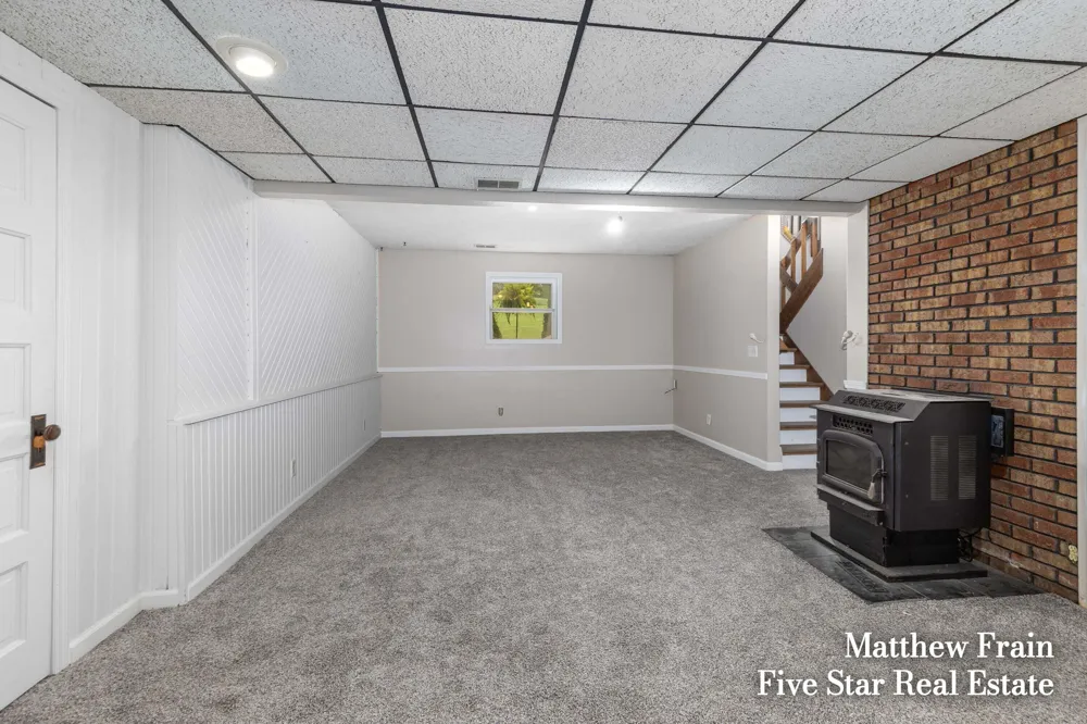 3395 12 Mile Road NW Sparta, MI 49345