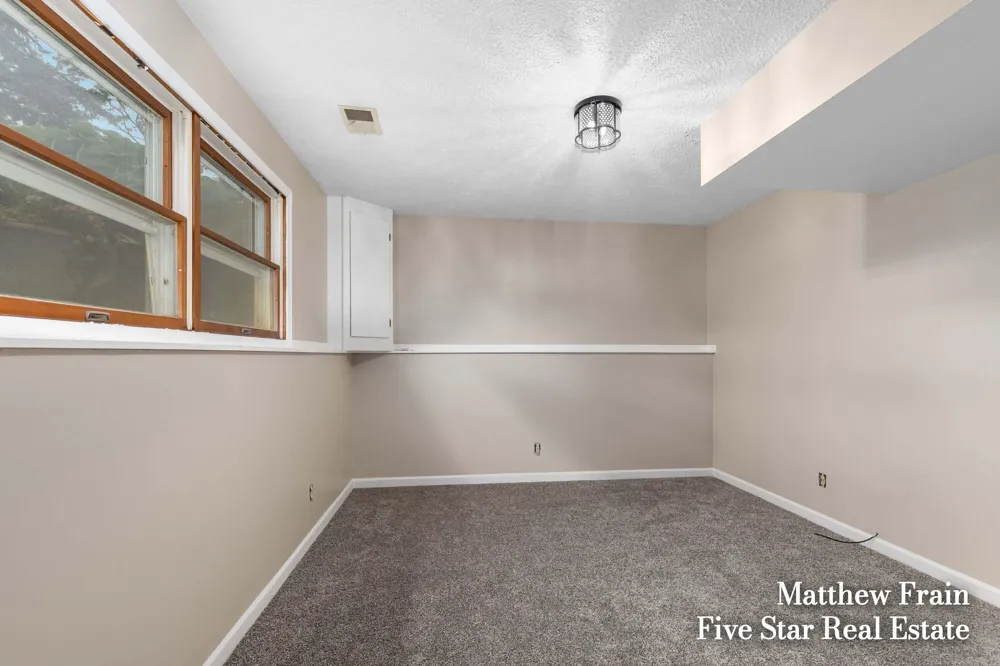3395 12 Mile Road NW Sparta, MI 49345