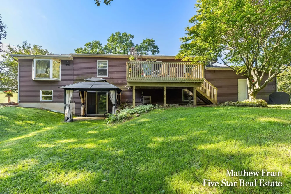 3395 12 Mile Road NW Sparta, MI 49345
