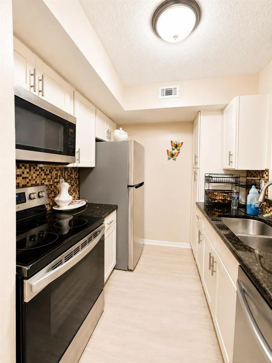 429 FOUNTAINHEAD CIRCLE #121 Kissimmee, FL 34741