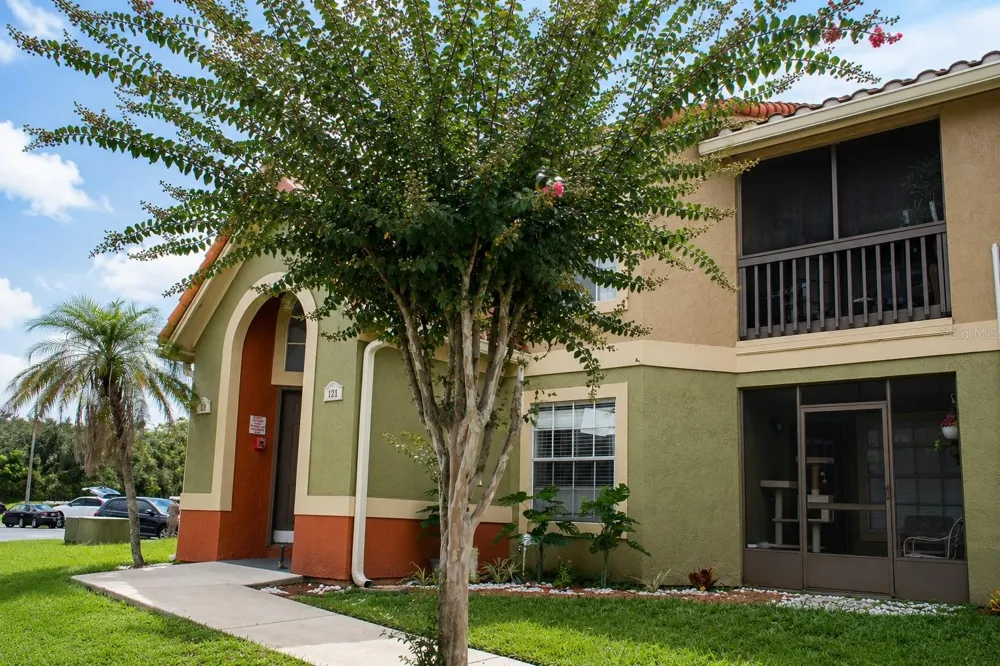 429 FOUNTAINHEAD CIRCLE #121 Kissimmee, FL 34741