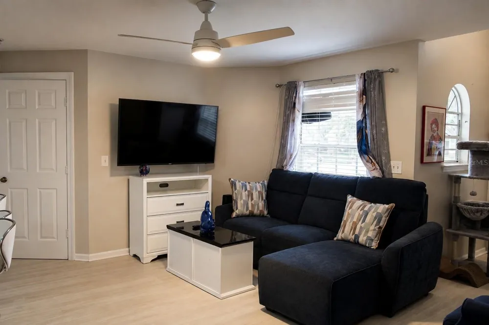 429 FOUNTAINHEAD CIRCLE #121 Kissimmee, FL 34741