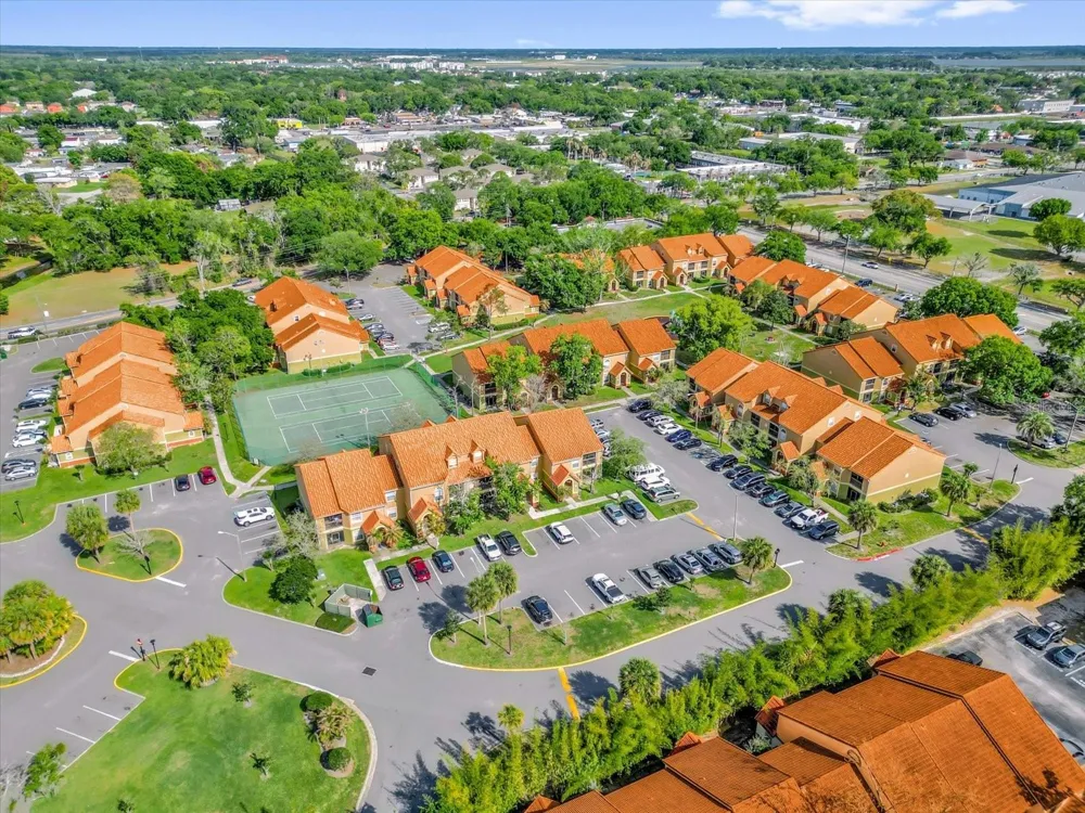429 FOUNTAINHEAD CIRCLE #121 Kissimmee, FL 34741
