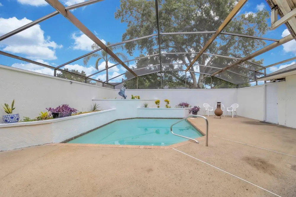 381 HAVERLAKE CIRCLE Apopka, FL 32712