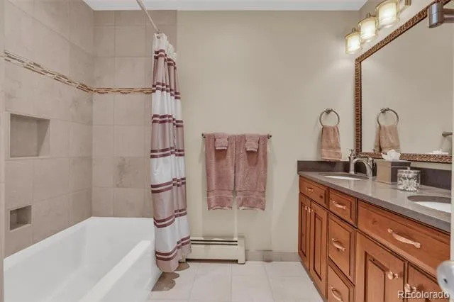 6820 Pike Place Larkspur, CO 80118