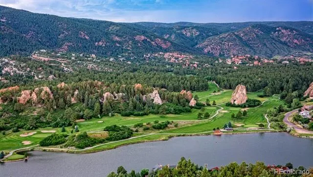 6820 Pike Place Larkspur, CO 80118