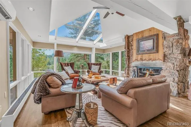 6820 Pike Place Larkspur, CO 80118