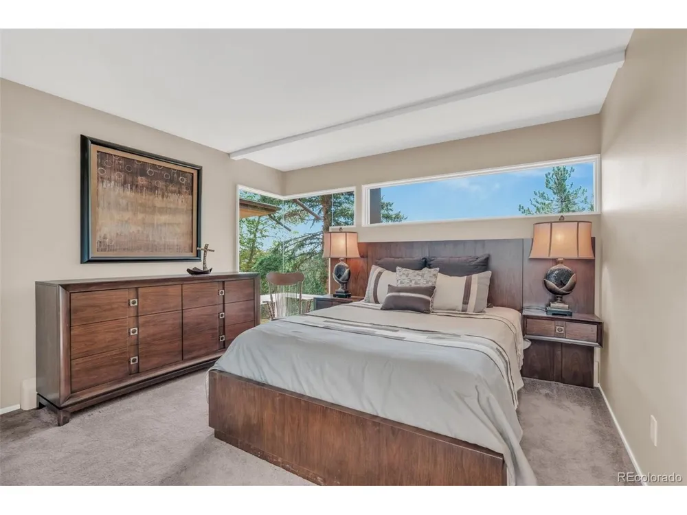 6820 Pike Place Larkspur, CO 80118