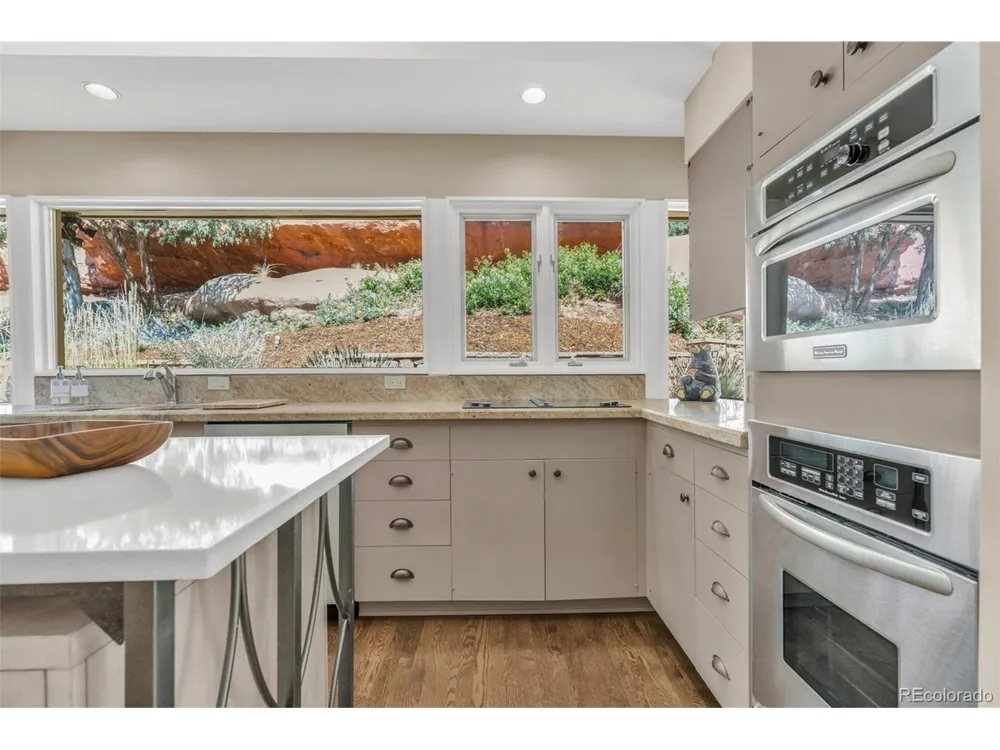 6820 Pike Place Larkspur, CO 80118