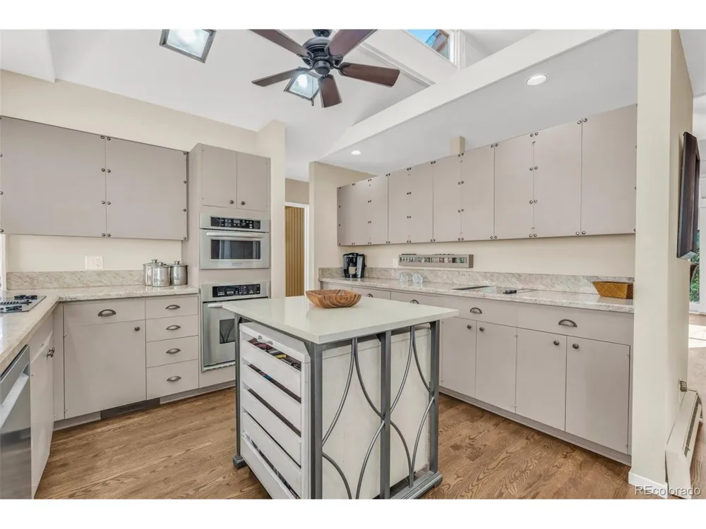 6820 Pike Place Larkspur, CO 80118