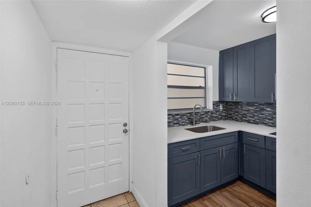 453 SW 2nd St #301C Miami, FL 33130