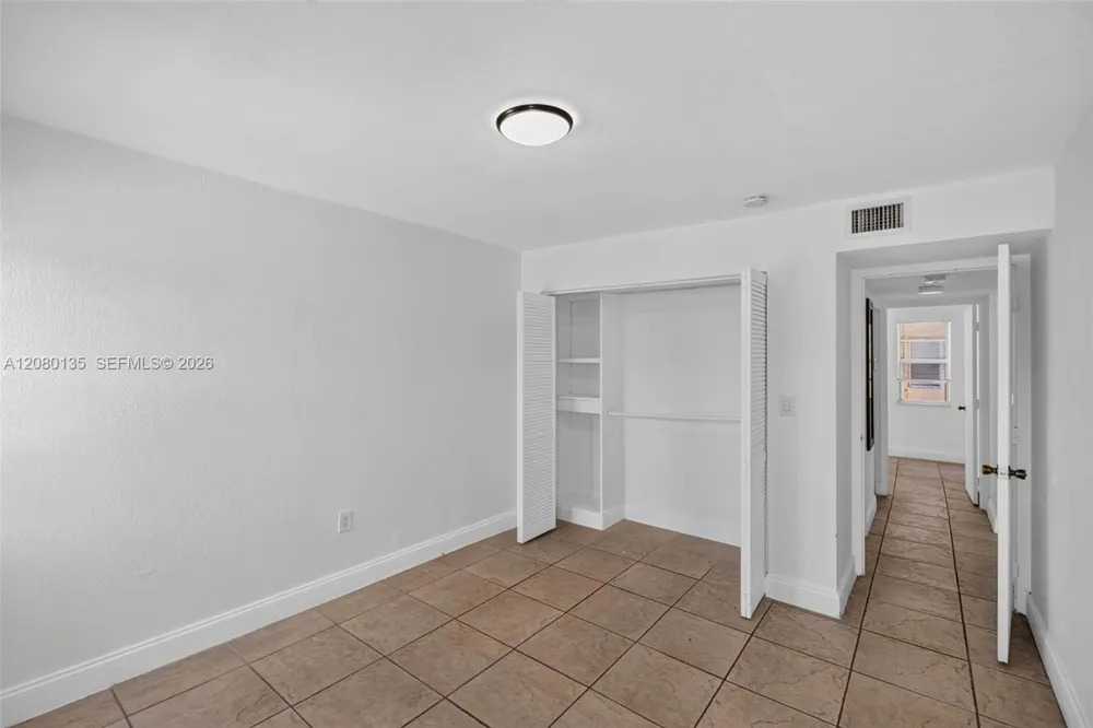 453 SW 2nd St #301C Miami, FL 33130