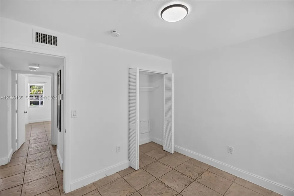 453 SW 2nd St #301C Miami, FL 33130