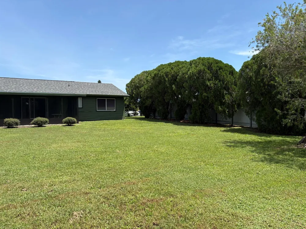 1422 SE ARENSON LANE Port St. Lucie, FL 34952