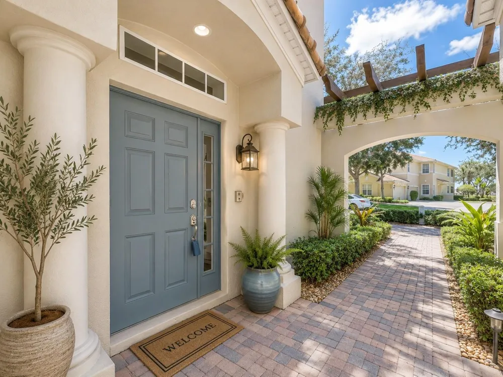 1338 EMERALD DUNES DRIVE #35 Sun City Center, FL 33573