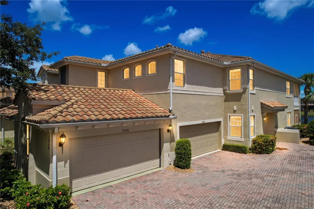 1338 EMERALD DUNES DRIVE #35 Sun City Center, FL 33573