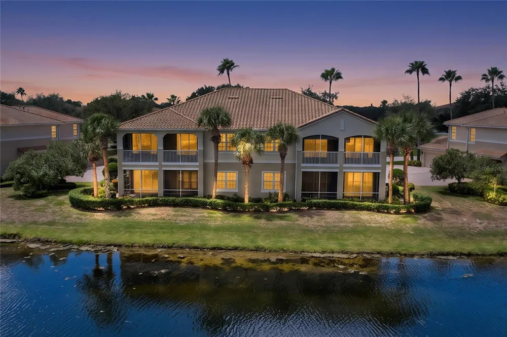 1338 EMERALD DUNES DRIVE #35 Sun City Center, FL 33573