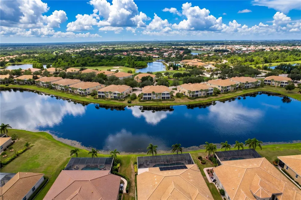 1338 EMERALD DUNES DRIVE #35 Sun City Center, FL 33573