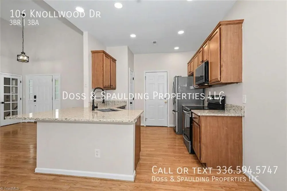 106 Knollwood Drive Jamestown, NC 27282
