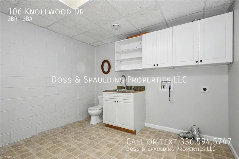 106 Knollwood Drive Jamestown, NC 27282