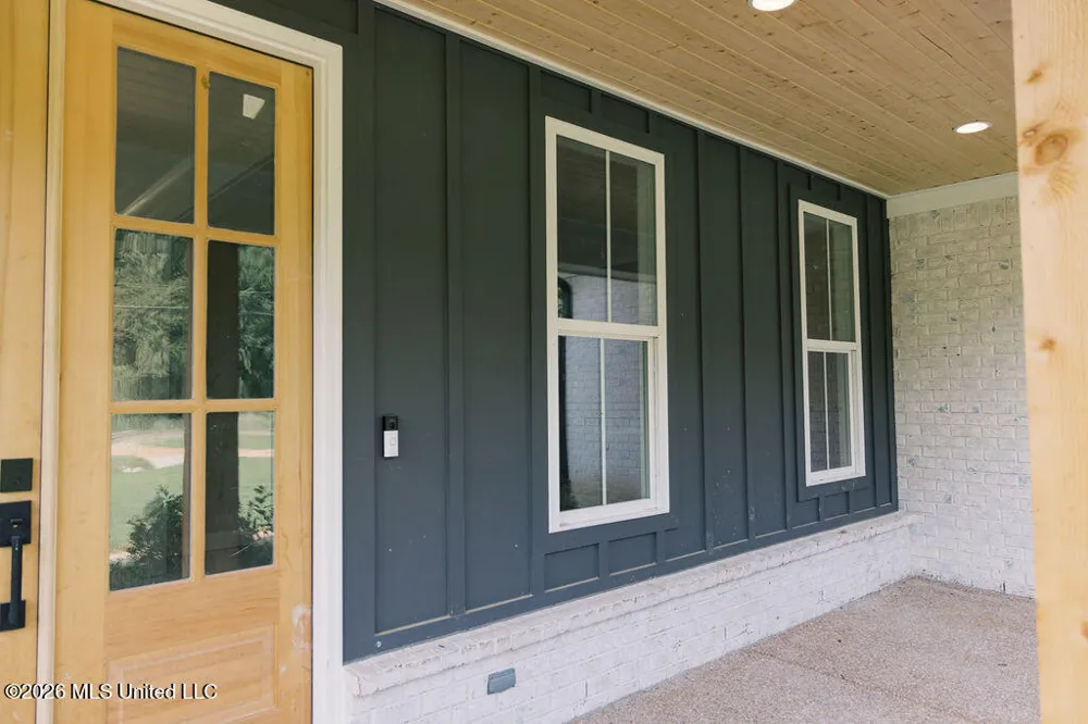 5163 Old Barn Cove Coldwater, MS 38618