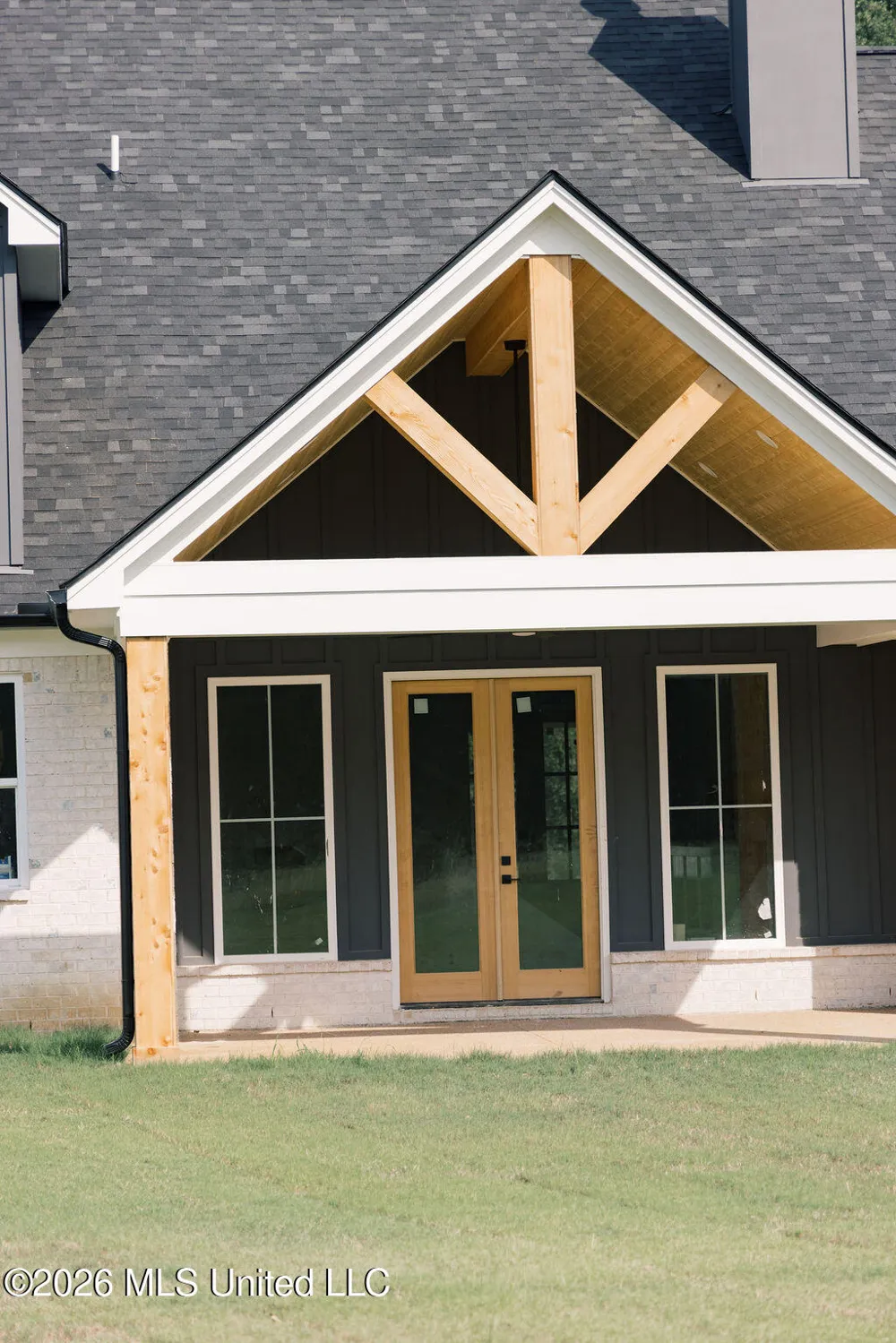 5163 Old Barn Cove Coldwater, MS 38618