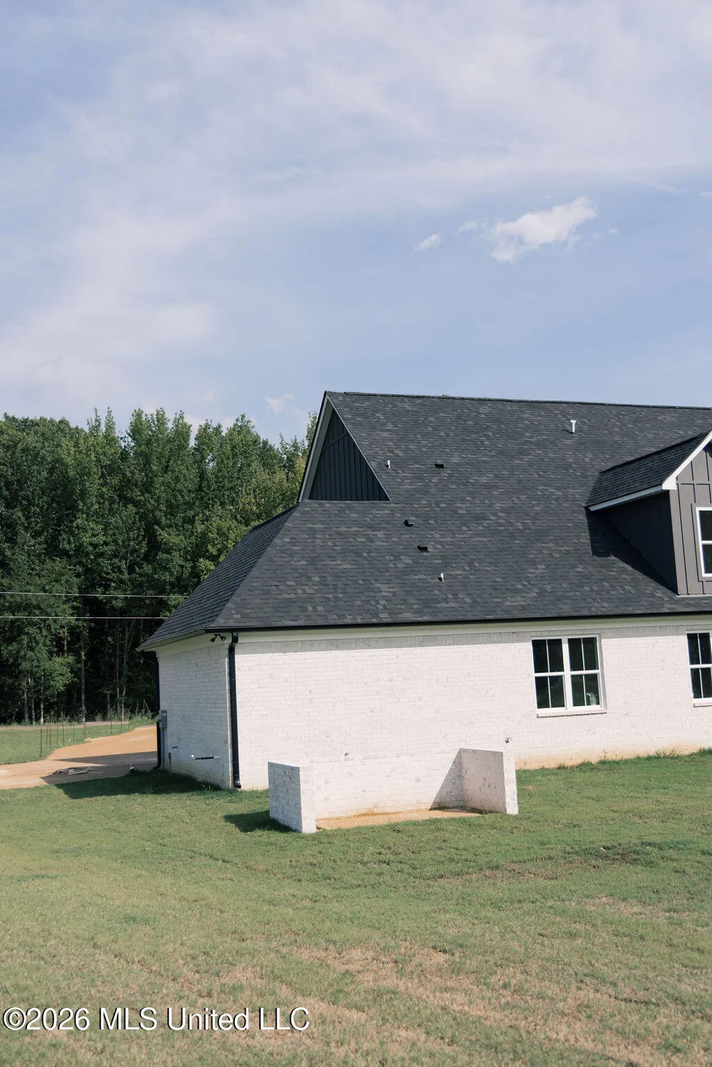 5163 Old Barn Cove Coldwater, MS 38618