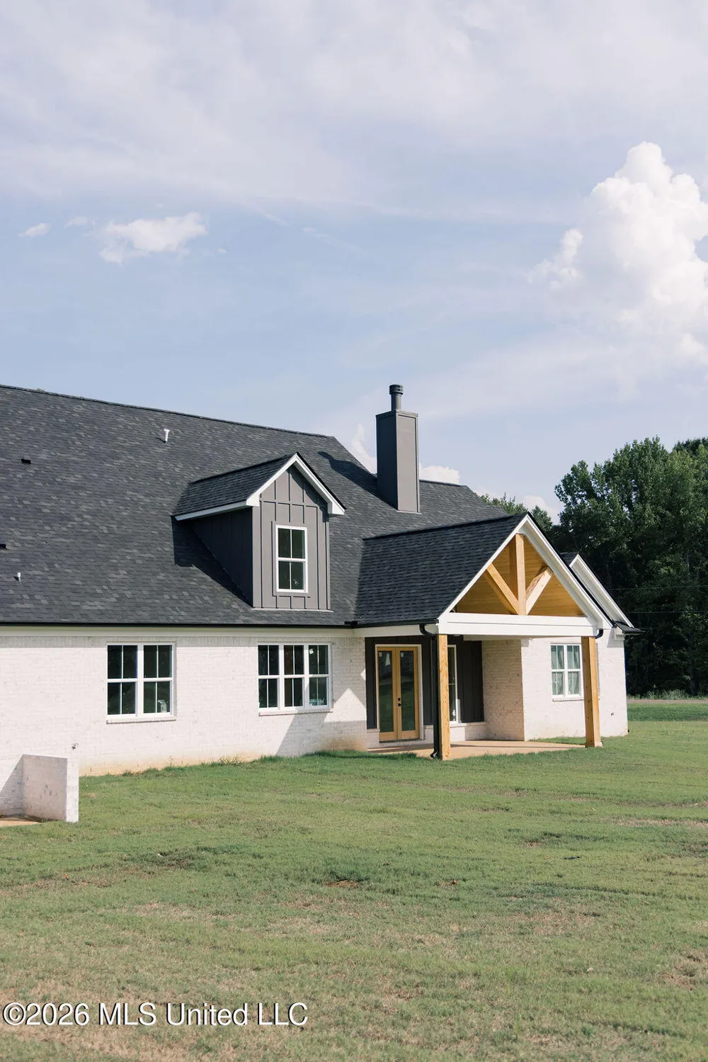 5163 Old Barn Cove Coldwater, MS 38618