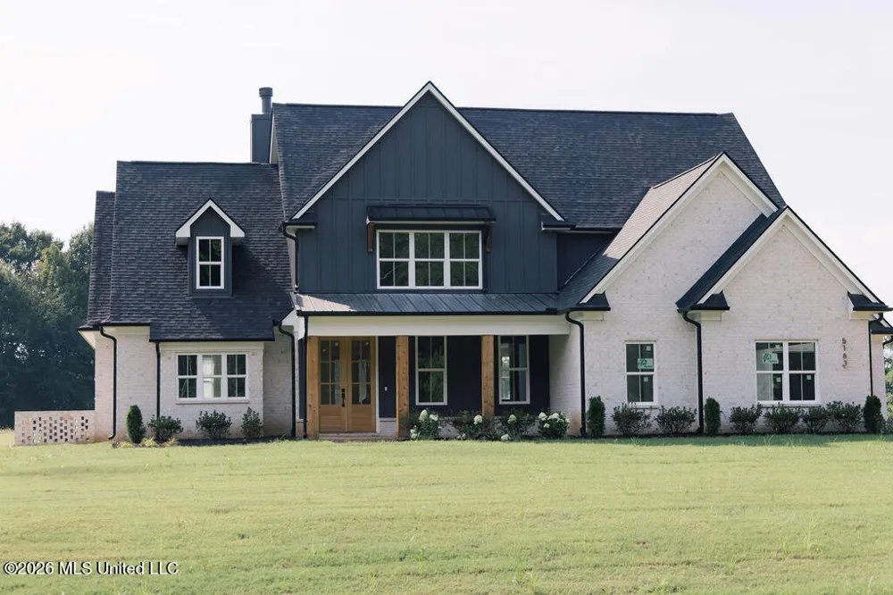 5163 Old Barn Cove Coldwater, MS 38618